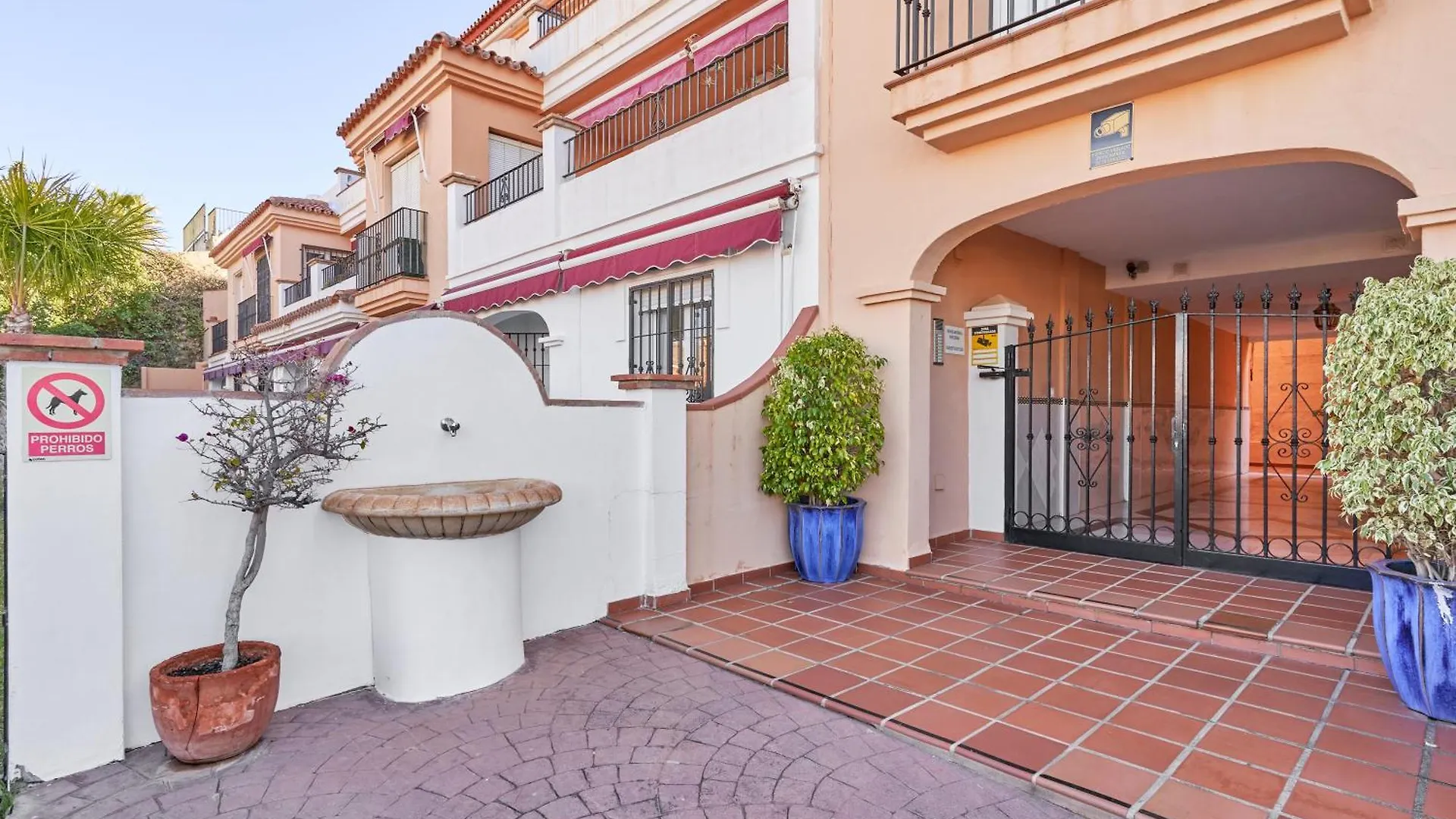 Superb Apartment Nerja