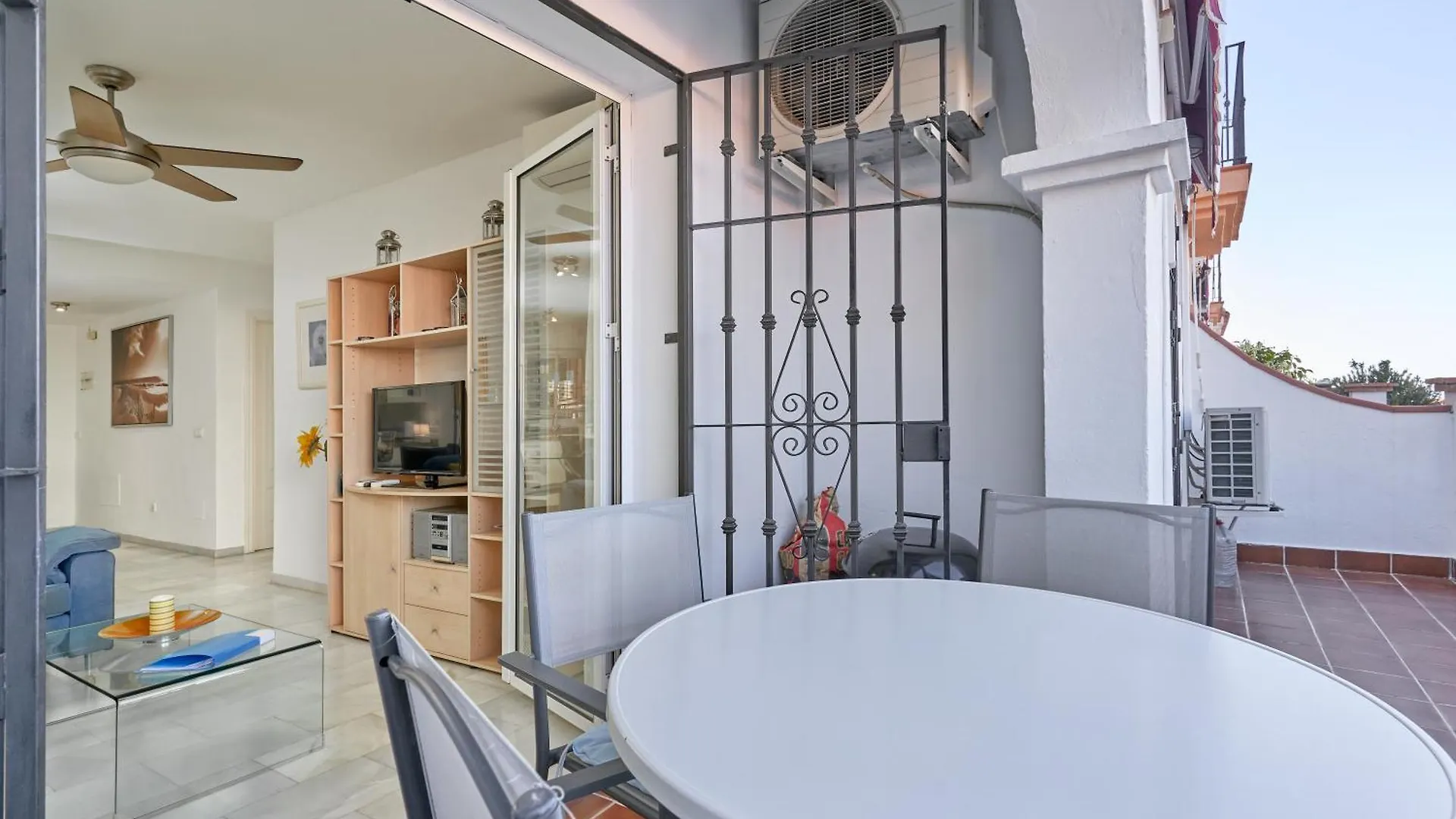 Superb Apartment Nerja