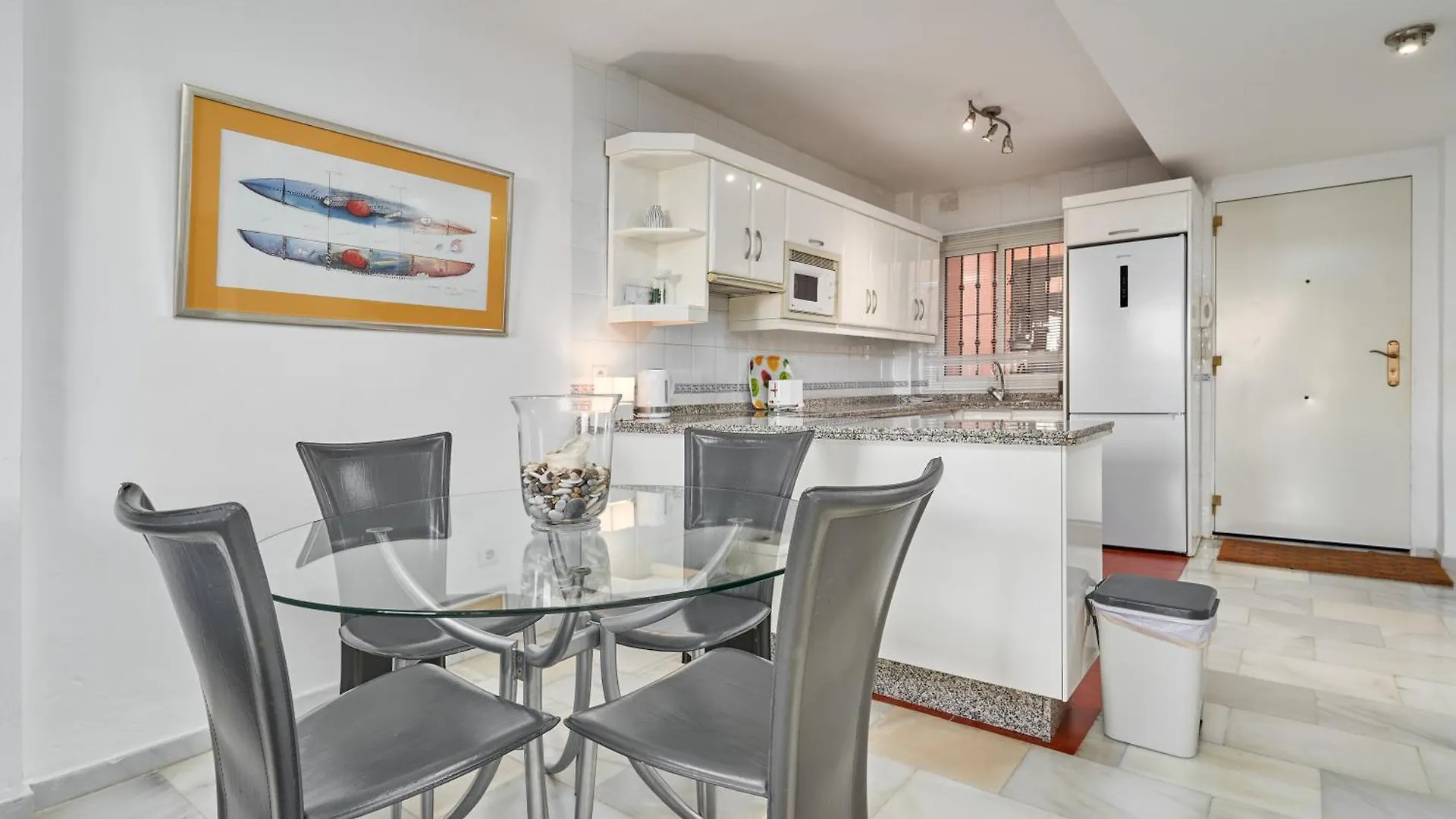 Superb Apartment Nerja